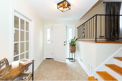 930 Cushing Pl, Plainfield City, NJ 07062 - Photo 2