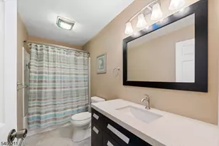 20 Roosevelt Dr, Ogdensburg, NJ 07439 - Photo 10