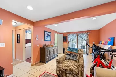 20 Roosevelt Dr, Ogdensburg, NJ 07439 - Photo 14