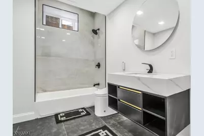 125 Hamilton Trl, Totowa, NJ 07512 - Photo 46