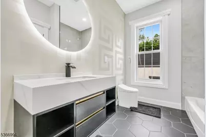 125 Hamilton Trl, Totowa, NJ 07512 - Photo 38