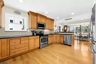 25 Manor House Rd, Mount Olive, NJ 07828 - Photo 18