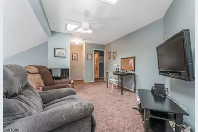 275 Crabtree Ct, Bernards Township, NJ 07920 - Photo 16