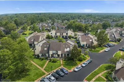 275 Crabtree Ct, Bernards Township, NJ 07920 - Photo 6