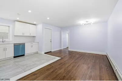 83 Sheridan, Irvington, NJ 07111 - Photo 2