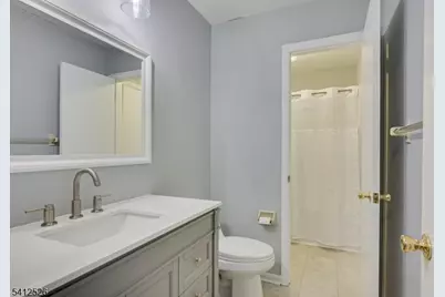 20 Giles Biondi Ct, Bound Brook, NJ 08805 - Photo 16