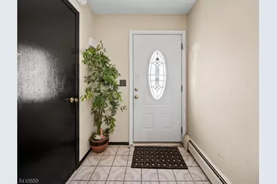 5 Woodland Rd, Bloomfield, NJ 07003 - Photo 2