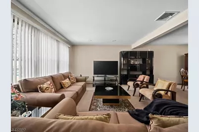 5 Woodland Rd, Bloomfield, NJ 07003 - Photo 4