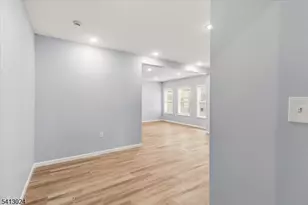 76 Grumman Ave, Newark, NJ 07112 - Photo 12