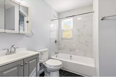 76 Grumman Ave, Newark, NJ 07112 - Photo 18