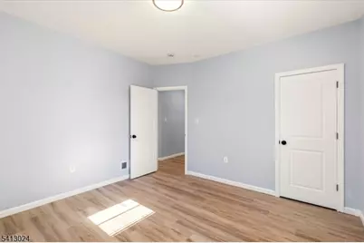 76 Grumman Ave, Newark, NJ 07112 - Photo 10