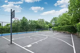 181 Long Hill Rd, Little Falls Township, NJ 07424 - Photo 20