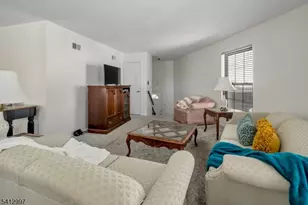 181 Long Hill Rd, Little Falls Township, NJ 07424 - Photo 16