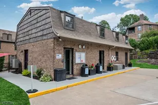 181 Long Hill Rd, Little Falls Township, NJ 07424 - Photo 24