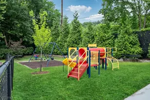 181 Long Hill Rd, Little Falls Township, NJ 07424 - Photo 22