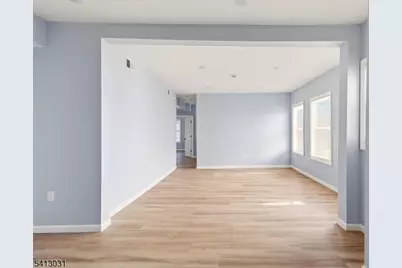 76 Grumman Ave, Newark, NJ 07112 - Photo 10