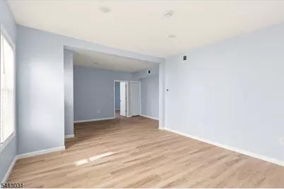 76 Grumman Ave, Newark, NJ 07112 - Photo 4