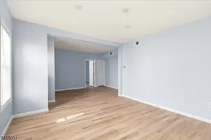 76 Grumman Ave, Newark, NJ 07112 - Photo 4