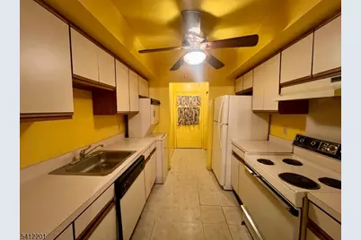 135 Tiffany Blvd #135, Newark, NJ 07104 - Photo 8