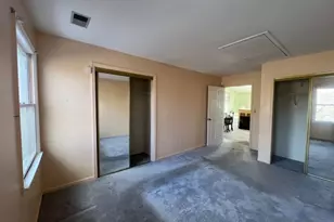 135 Tiffany Blvd, Newark, NJ 07104 - Photo 10