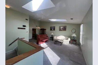 135 Tiffany Blvd #135, Newark, NJ 07104 - Photo 2