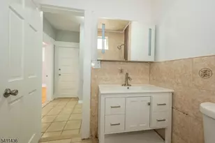 24 Llewellyn Ave, Bloomfield, NJ 07003 - Photo 10