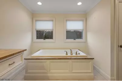 122 Brewster Rd, Wyckoff Township, NJ 07481 - Photo 32