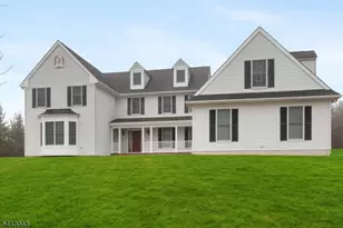 3 Manchur Ct, Raritan Township, NJ 08822 - Photo 2