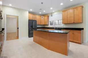 3 Manchur Ct, Raritan Township, NJ 08822 - Photo 18