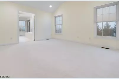 3 Manchur Ct, Raritan Township, NJ 08822 - Photo 32