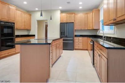 3 Manchur Ct, Raritan Township, NJ 08822 - Photo 18