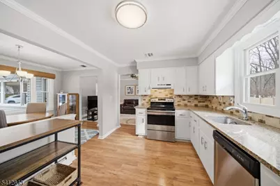 1 Colonial Road, Rockaway Township, NJ 07866 - Photo 18