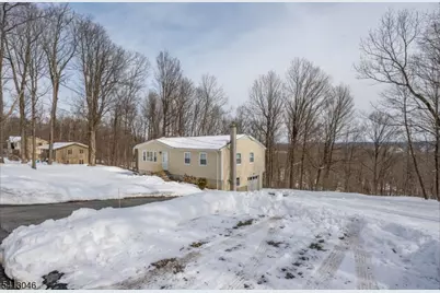 554 Grandview Dr, Vernon, NJ 07422 - Photo 10