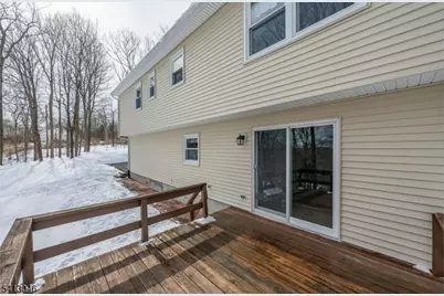 554 Grandview Dr, Vernon, NJ 07422 - Photo 4