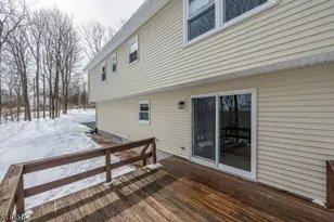 554 Grandview Dr, Vernon, NJ 07422 - Photo 4