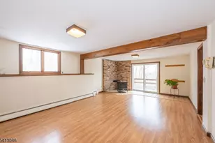 554 Grandview Dr, Vernon, NJ 07422 - Photo 24