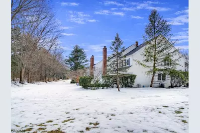 67 Hampshire Dr, Mendham, NJ 07945 - Photo 2