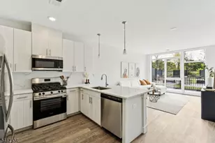 140 W Webster Ave, Roselle Park, NJ 07204 - Photo 4