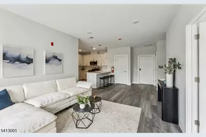 140 W Webster Ave #213, Roselle Park, NJ 07204 - Photo 6