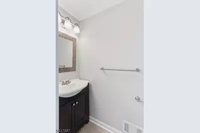 196 Sapphire Ln, Franklin Township, NJ 08823 - Photo 12