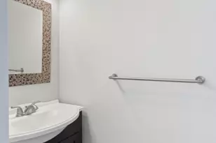 196 Sapphire Ln, Franklin Township, NJ 08823 - Photo 12