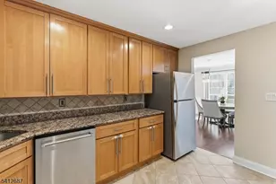 196 Sapphire Ln, Franklin Township, NJ 08823 - Photo 10