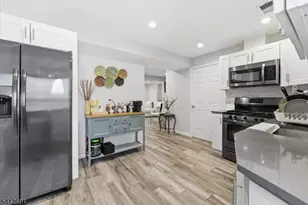 316 Evergreen Ave, Bound Brook, NJ 08805 - Photo 2