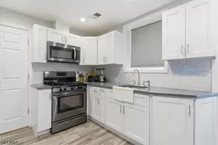 316 Evergreen Ave, Bound Brook, NJ 08805 - Photo 4