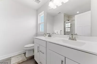 22 Oakwood Blvd, Union Township, NJ 08827 - Photo 20