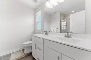 22 Oakwood Blvd, Union Township, NJ 08827 - Photo 20