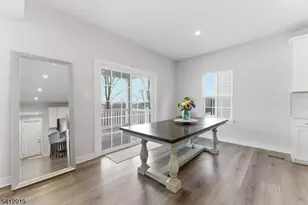 22 Oakwood Blvd, Union Township, NJ 08827 - Photo 8