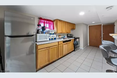 907 Flora St, Elizabeth, NJ 07201 - Photo 20