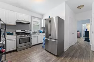 907 Flora St, Elizabeth, NJ 07201 - Photo 14