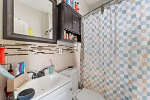 907 Flora St, Elizabeth, NJ 07201 - Photo 12